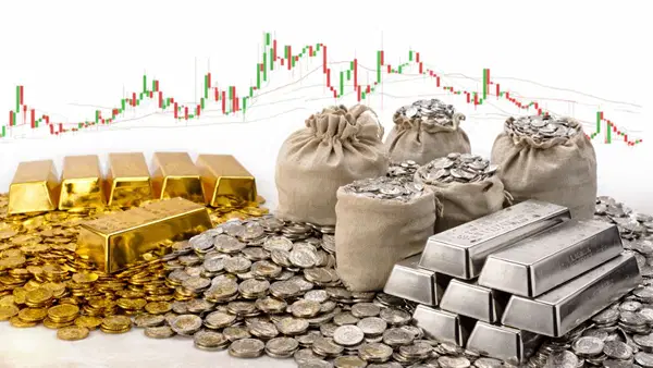 Gold and Silver Rate Today: सोने में दिखा उतार-चढ़ाव तो चांदी की चमक बरकरार, 2200 रुपये हुई महंगी Gold and Silver Rate Today: सोने में दिखा उतार-चढ़ाव तो चांदी की चमक बरकरार, 2200 रुपये हुई महंगी