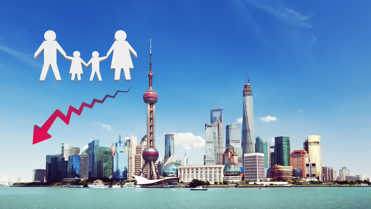 कंडोम खरीदने पर अब यहां देना होगा 13% टैक्स, जानें सरकार ने क्यों उठाया यह कदम