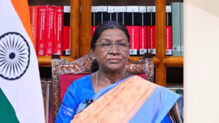 वैश्विक अनिश्चितताओं के बीच भारत सबसे तेज गति से बढ़ने वाली अर्थव्यवस्था, गणतंत्र दिवस की पूर्व संध्या पर बोलीं राष्ट्रपति द्रौपदी मुर्मू