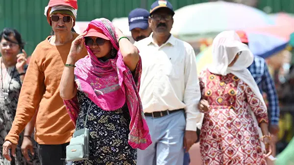 देश के कई हिस्सों में बढ़ेगी गर्मी, 3 से 5 डिग्री तक ऊपर जाएगा पारा, पहाड़ों पर पश्चिमी विक्षोभ का अलर्ट देश के कई हिस्सों में बढ़ेगी गर्मी, 3 से 5 डिग्री तक ऊपर जाएगा पारा, पहाड़ों पर पश्चिमी विक्षोभ का अलर्ट