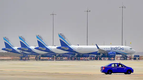 मेगा हायरिंग मूड में IndiGo! 1000 से ज्यादा पायलटों की होगी भर्ती, दिसंबर संकट के बाद एक्शन में कंपनी मेगा हायरिंग मूड में IndiGo! 1000 से ज्यादा पायलटों की होगी भर्ती, दिसंबर संकट के बाद एक्शन में कंपनी