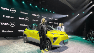 6.49 लाख में इलेक्ट्रिक SUV! 468KM रेंज और 15 मिनट चार्जिंग के साथ Tata Punch EV facelift लॉन्च, मिलेगी 6 एयरबैग की सेफ्टी