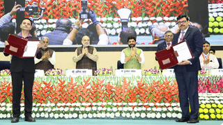 अब इन 10 एयरपोर्ट पर मिलेगी सस्ती कैब, AAI ने Bharat Taxi से किया MoU, Ola-Uber-Rapido को टक्कर!