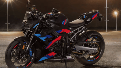 ₹33.50 लाख में लॉन्च हुई BMW M 1000 R सुपरबाइक, 3.2 सेकंड में पकड़ेगी 100kmph की रफ्तार; जानें फीचर्स