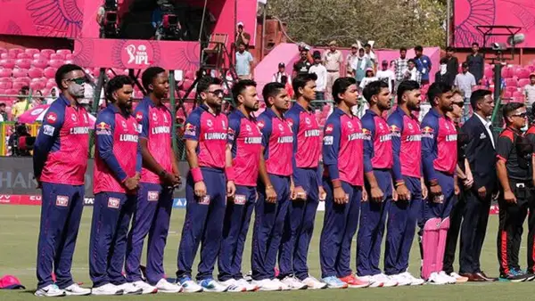 IPL शुरू होने से पहले RR का बड़ा फैसला, ठुकराई ₹16000 करोड़ की डील, RCB को हो सकता है फायदा IPL शुरू होने से पहले RR का बड़ा फैसला, ठुकराई ₹16000 करोड़ की डील, RCB को हो सकता है फायदा