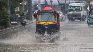 बारिश, आंधी और ठंडी हवाओं का दौर हो गया शुरु! दिल्ली-यूपी समेत 8 राज्यों को IMD ने किया अलर्ट