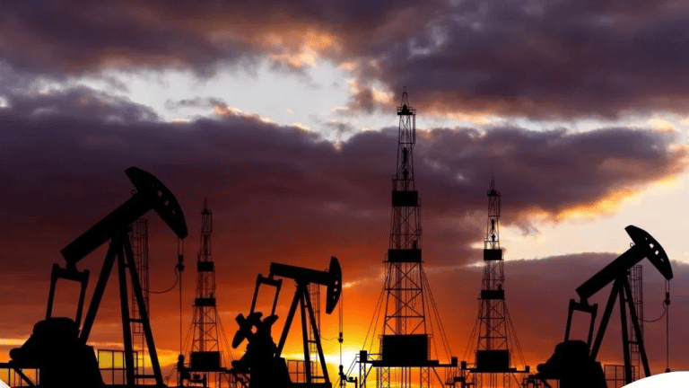 मिडिल ईस्ट संकट के बीच US, रूस और अफ्रीका से तेल खरीदने की तैयारी में भारत, जानें कितने दिन का बचा है रिजर्व