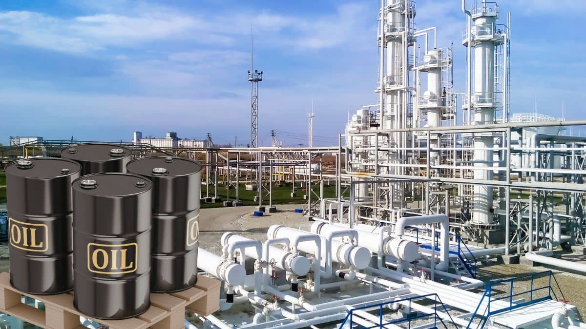 Iran-Israel war: देश के पास पर्याप्त ऑयल रिजर्व, खाड़ी संकट का नहीं होगा असर, भारत सरकार ने जारी किया बयान Iran-Israel war: देश के पास पर्याप्त ऑयल रिजर्व, खाड़ी संकट का नहीं होगा असर, भारत सरकार ने जारी किया बयान