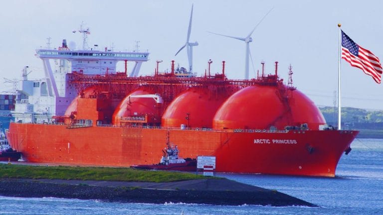 ईरान का पलटवार, अमेरिकी ऑयल टैंकर पर किया हमला, हिंद महासागर में युद्धपोत डूबने के बाद एक्शन, रिपोर्ट में दावा