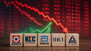 ₹300 से ₹26,000 तक के इन 5 स्टॉक्स को देखा? बढ़ रहा रेवेन्यू, P/E दमदार, कमाई भी मजबूत, लेकिन 52 वीक लो के करीब