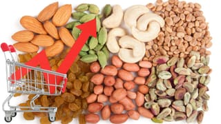 पश्चिम एशिया संकट से ड्राई फ्रूट्स के दाम में उबाल, 50 फीसदी तक बढ़ी कीमतें, जानें बाजार का हाल