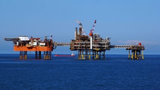 इजरायल- ईरान युद्ध से गैस महंगी, Adani Total Gas ने इंडस्ट्री के लिए रेट बढ़ाए ; इतने रुपये बढ़ाए दाम