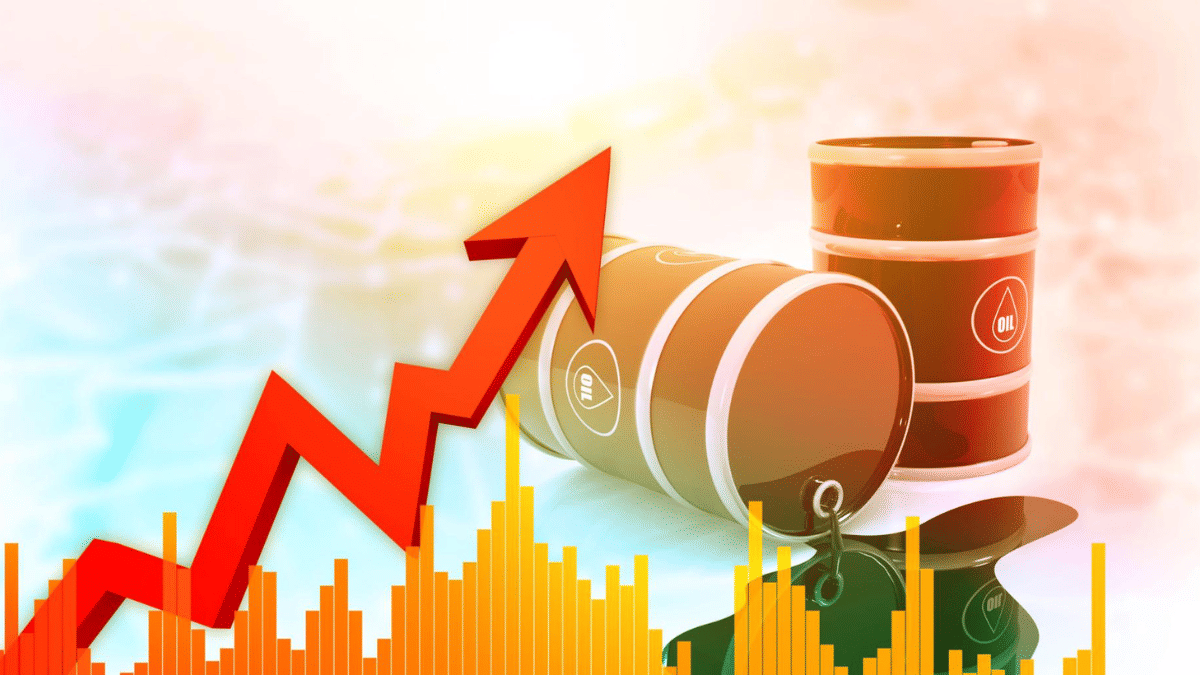 क्रूड ऑयल का बाजार है गर्म, आप भी इसमें निवेश कर कमा सकते हैं पैसे, जान लें सभी तरीके