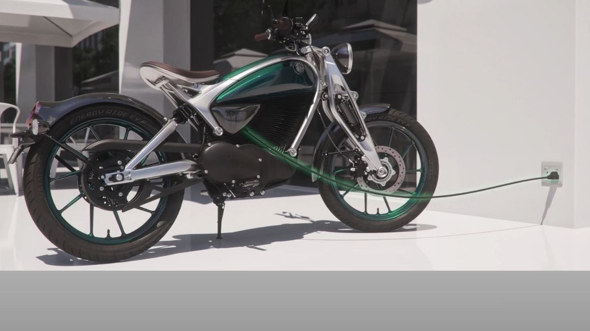 धाक जमाने आ गई Royal Enfield की पहली इलेक्ट्रिक बाइक, एक बार चार्ज करने पर चलेगी 154 KM