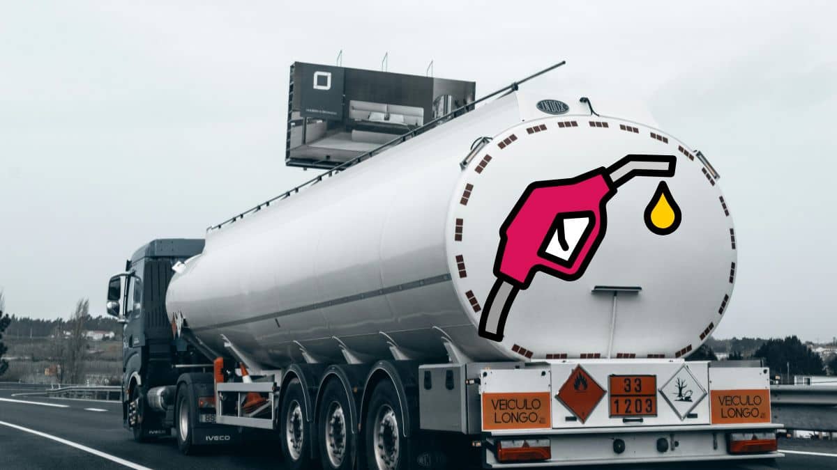 डीजल पर एक्सपोर्ट ड्यूटी में बड़ी बढ़ोतरी, ATF भी महंगा; जानें क्या होगा असर डीजल पर एक्सपोर्ट ड्यूटी में बड़ी बढ़ोतरी, ATF भी महंगा; जानें क्या होगा असर