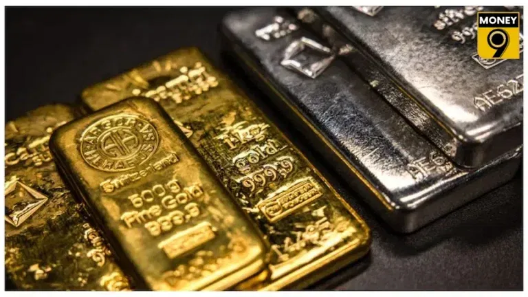 Gold Price Today: सोने के कीमत में 400 रुपये की गिरावट, चांदी भी 3420 रुपये टूटी, जानें आज का रेट