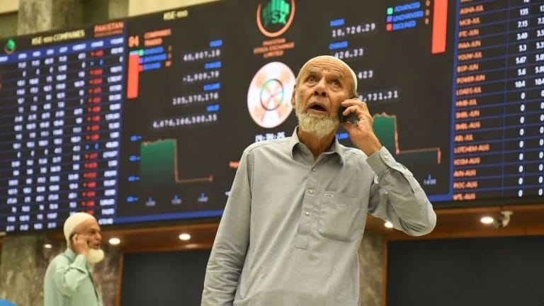 पाकिस्तानी शेयर बाजार में मची तबाही, सीजफायर खत्म होने की आशंका से KSE 3800 अंक टूटा