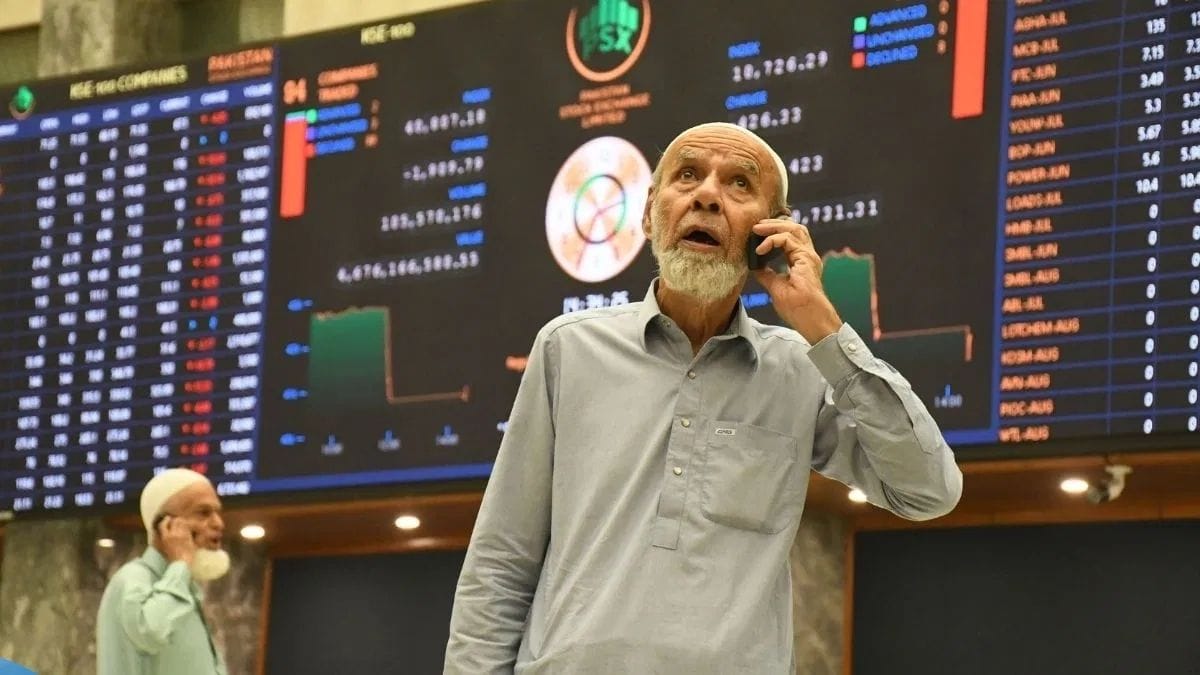 पाकिस्तानी शेयर बाजार में मची तबाही, सीजफायर खत्म होने की आशंका से KSE 3800 अंक टूटा
