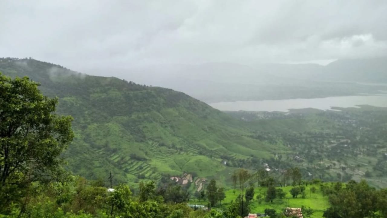 समर वेकेशन के लिए परफेक्ट हैं ये 7 डेस्टिनेशन, हर ट्रिप बना देंगी यादगार