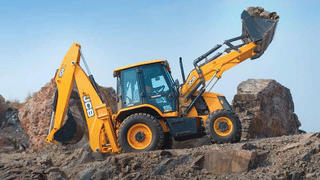 कितना माइलेज देती है JCB? एक घंटे चलाने पर इतना आता है खर्च; जानकर रह जाएंगे हैरान