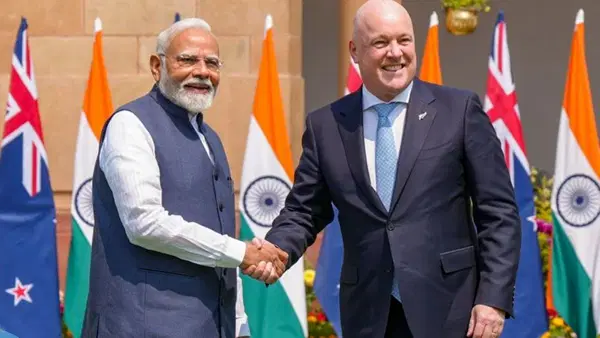 भारत-न्यूजीलैंड FTA से कीवी देश के 57% एक्सपोर्ट पहले दिन से ही हो जाएंगे टैरिफ-फ्री, दोनों देशों के लिए खुलेंगे नए अवसर भारत-न्यूजीलैंड FTA से कीवी देश के 57% एक्सपोर्ट पहले दिन से ही हो जाएंगे टैरिफ-फ्री, दोनों देशों के लिए खुलेंगे नए अवसर