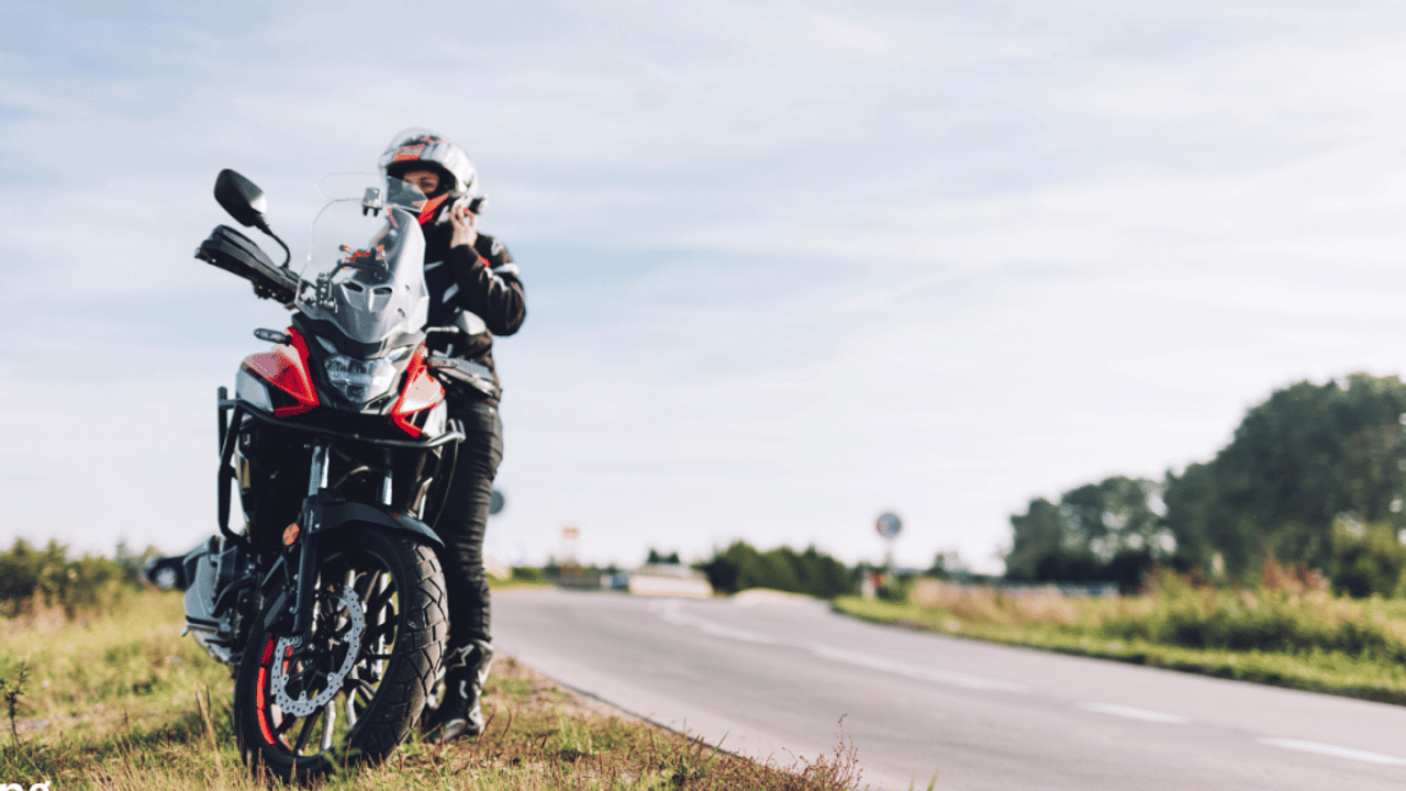 रिजर्व में गाड़ी चलाने का खतरा, जानिए क्या होता है जब पेट्रोल कम होने के बाद भी करते हैं राइड