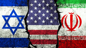 शांति वार्ता के बीच चीन से हथियार मंगाने की तैयारी में ईरान! नई रिपोर्ट ने बढ़ाई चिंता