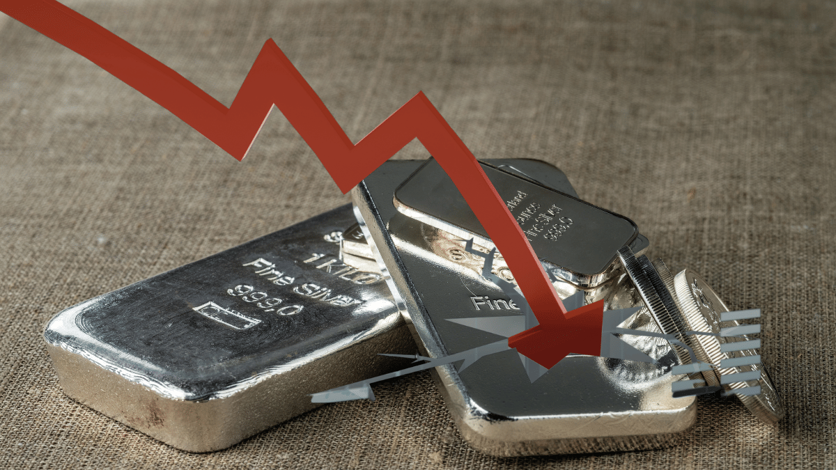 Silver Price Today: 1 दिन में 10 हजार रुपये सस्ती हुई चांदी, जानें दिल्ली-लखनऊ समेत आपके शहर में क्या है रेट