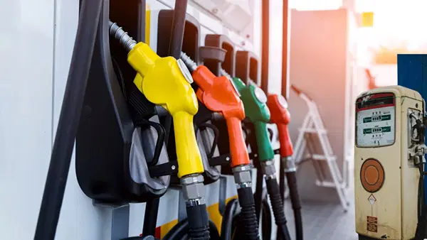 पेट्रोल- डीजल, CNG पर सरकार का बड़ा फैसला, पंपों पर इन 5 चीजों की होगी जांच, अब नहीं हो पाएगा हेरफेर पेट्रोल- डीजल, CNG पर सरकार का बड़ा फैसला, पंपों पर इन 5 चीजों की होगी जांच, अब नहीं हो पाएगा हेरफेर
