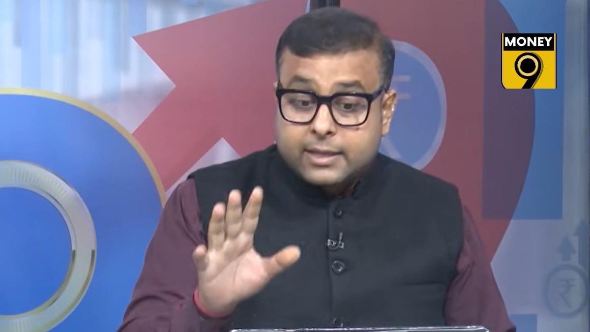 Bank Deposit से दूर हुए लोग, फ्रॉड्स से हो जाएगा बैंकों का धंधा खत्म!