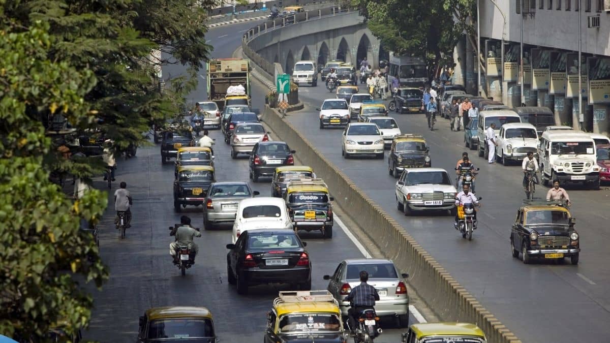 ऑड-इवेन की वापसी, इस राज्य में हुआ लागू; जानें- कब से कब तक चलेंगे पब्लिक ट्रांसपोर्ट ऑड-इवेन की वापसी, इस राज्य में हुआ लागू; जानें- कब से कब तक चलेंगे पब्लिक ट्रांसपोर्ट
