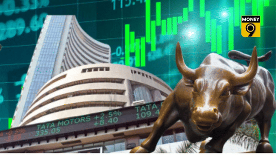 Opening Bell: सेंसेक्स 150 अंक से अधिक चढ़ा, निफ्टी 24250 के पार; कोटक बैंक और एटरनल टॉप गेनर्स