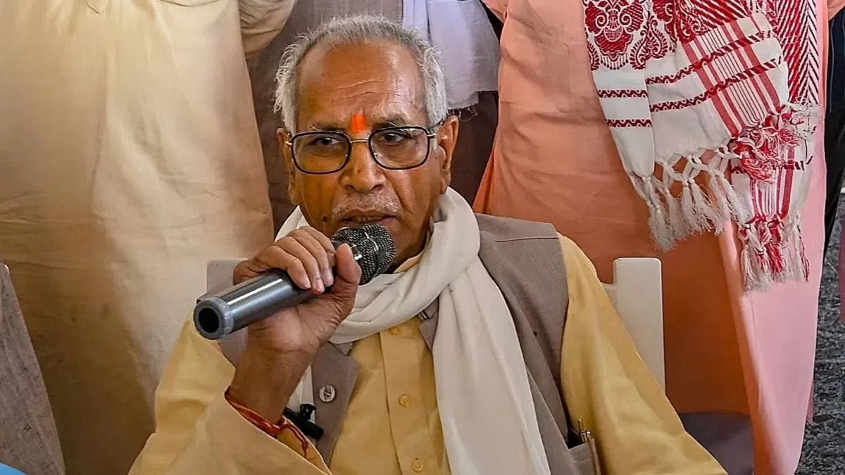 राम मंदिर ट्रस्ट के महासचिव चंपत राय ने दिया इस्तीफा, चंदा चोरी के मामले में 8 लोग गिरफ्तार