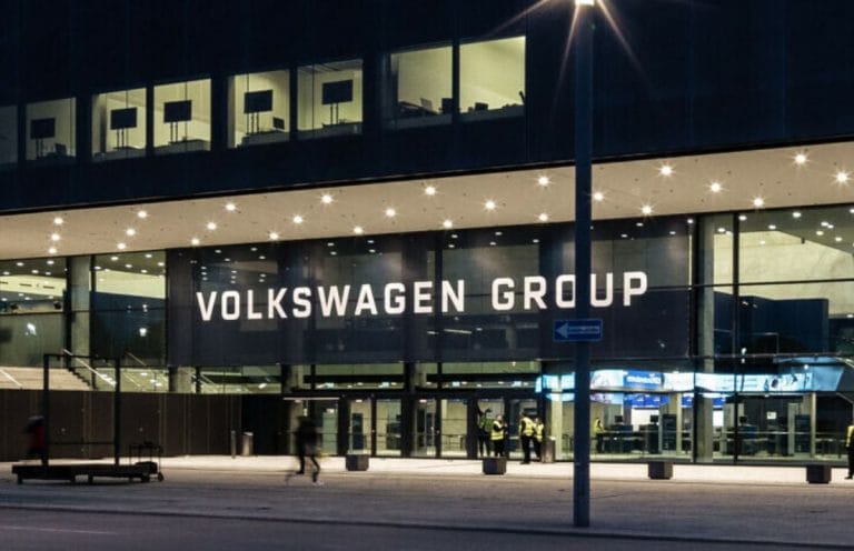 Audi-Porsche बनाने वाली Volkswagen में 1 लाख कर्मचारियों की छंटनी, बंद होंगी 4 फैक्ट्रियां; जानें क्या है संकट