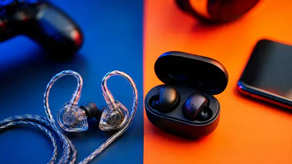 IEMs vs Earbuds: गेमिंग से म्यूजिक तक, क्यों बढ़ रही है IEMs की लोकप्रियता? जानें बेहतर साउंड क्वालिटी के लिए कौन है बेस्ट ऑप्शन IEMs vs Earbuds: गेमिंग से म्यूजिक तक, क्यों बढ़ रही है IEMs की लोकप्रियता? जानें बेहतर साउंड क्वालिटी के लिए कौन है बेस्ट ऑप्शन