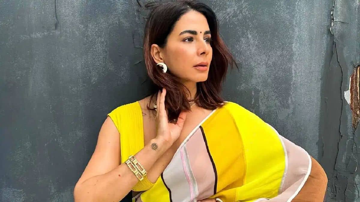 अमिताभ बच्चन और आर माधवन की को-स्टार के साथ बड़ा फ्रॉड! क्रेडिट कार्ड से उड़ गए लाखों रुपये अमिताभ बच्चन और आर माधवन की को-स्टार के साथ बड़ा फ्रॉड! क्रेडिट कार्ड से उड़ गए लाखों रुपये