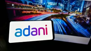 अडानी के प्रोजेक्ट्स ने बदली इन कंपनियों की किस्मत, शेयर हुए मालामाल