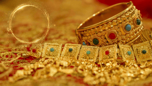 Gold Price Today: सोने का भाव 1.63 लाख रुपये के पार, चांदी में गिरावट; जानें आज का ताजा रेट