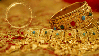 Gold Price Today: सोने का भाव 1.63 लाख रुपये के पार, चांदी में गिरावट; जानें आज का ताजा रेट