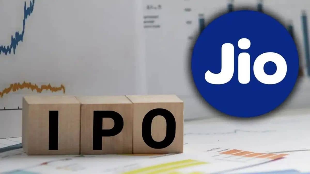 Jio IPO को SEBI की मंजूरी, 37,700 करोड़ का इश्यू लाएगी कंपनी; निवेशकों को इन 7 जोखिमों का रखना होगा ध्यान Jio IPO को SEBI की मंजूरी, 37,700 करोड़ का इश्यू लाएगी कंपनी; निवेशकों को इन 7 जोखिमों का रखना होगा ध्यान