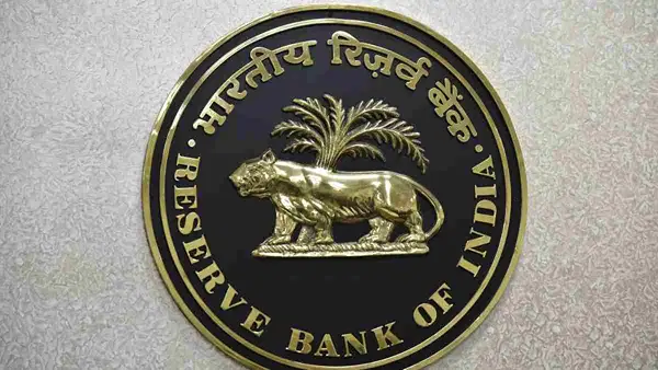 वरदान बना रिजर्व बैंक का फैसला, भारतीय बैंकों ने विदेश से जुटाए 12 अरब डॉलर वरदान बना रिजर्व बैंक का फैसला, भारतीय बैंकों ने विदेश से जुटाए 12 अरब डॉलर