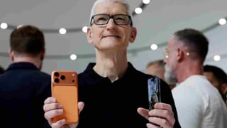 Steve Jobs को पसंद थी छोटी स्क्रीन, लेकिन Tim Cook ने शुरू किया था बड़ी स्क्रीन वाले iPhone का दौर