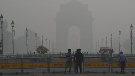 नवंबर से पार्किंग फीस डबल, 50% वर्क फ्रॉम होम, प्रदूषण को कम करने के लिए दिल्ली सरकार ने कई़ उपायों की घोषणा की