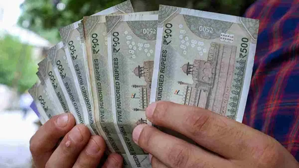 Railway Employees Bonus: रेलवे कर्मचारियों को 78 दिन का बोनस, 11.40 लाख कर्मचारियों को मिलेगा फायदा Railway Employees Bonus: रेलवे कर्मचारियों को 78 दिन का बोनस, 11.40 लाख कर्मचारियों को मिलेगा फायदा