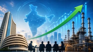 भारत के सर्विसेज सेक्टर को मिली रफ्तार, अगस्त में PMI 53.3 से बढ़कर 54.1 पर पहुंचा; मैन्युफैक्चरिंग PMI 5 साल के लो पर