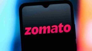 Zomato से मंगवाते हैं खाना? तो अब बिल में जुड़ेगी ये नई फीस, इन लोगों को देने होंगे एक्स्ट्रा पैसे