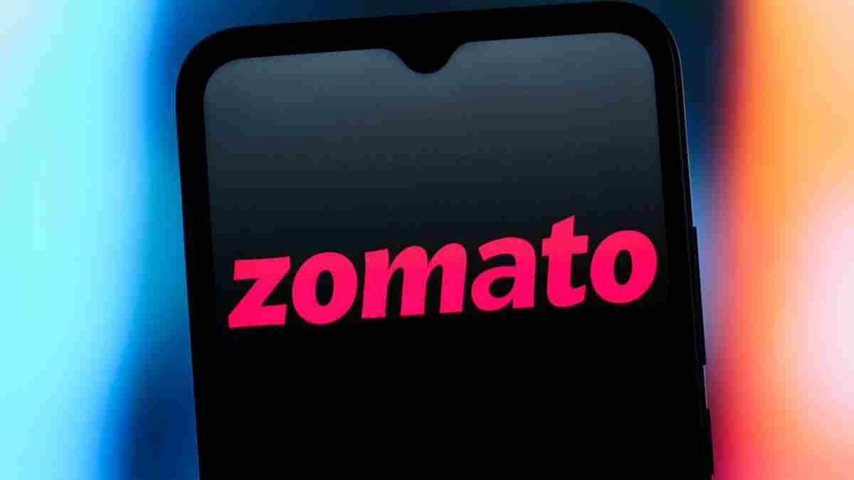 Zomato से मंगवाते हैं खाना? तो अब बिल में जुड़ेगी ये नई फीस, इन लोगों को देने होंगे एक्स्ट्रा पैसे