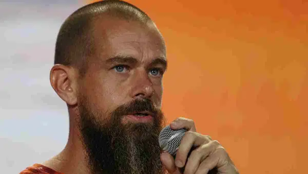Jack Dorsey के इस ऐप पर सरकार का ‘प्रहार’! आदेश मिलते ही Apple ने ऐप स्टोर से हटाया ये ऐप Jack Dorsey के इस ऐप पर सरकार का ‘प्रहार’! आदेश मिलते ही Apple ने ऐप स्टोर से हटाया ये ऐप