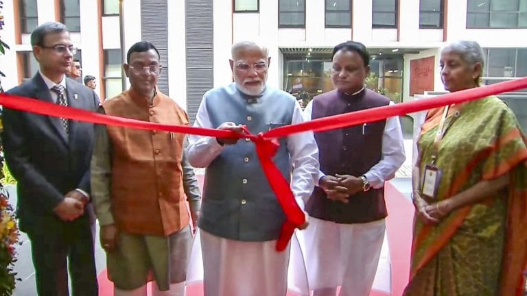 PM मोदी ने ओडिशा में किया RBI के डेटा सेंटर का उद्घाटन, डिजिटल सेवाएं होगी मजबूत