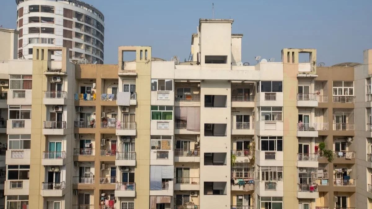 Delhi NCR Property: घर खरीदने का शानदार मौका! नोएडा-ग्रेटर नोएडा में बढ़े विकल्प, बिल्डर दे रहे खास ऑफर